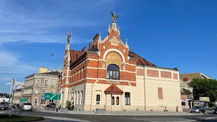 Jarosławski Ośrodek Kultury i Sztuki (dawny gmach Towarzystwa Gimnastycznego "Sokół", plac Mickiewicza 6)